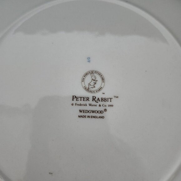 Peter Rabbit 2000 Wedgwood Happy Birthday Decorative Collectors Plate England 8" - Picture 4 of 4